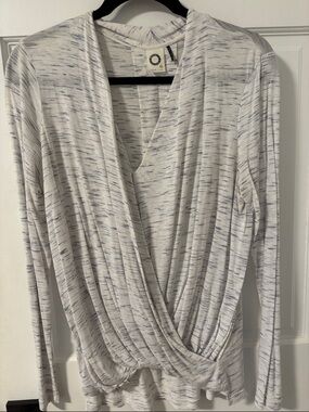 Anthropologie White and Light Gray Space-Dye Wrap Long-Sleeve Top